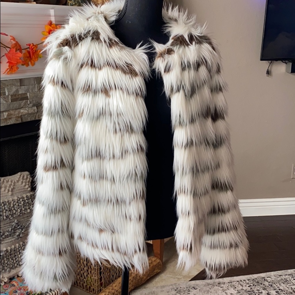 Like new INC concepts faux fur coat
